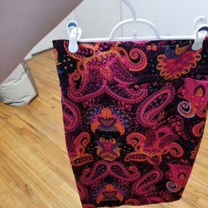 Lularoe skirt